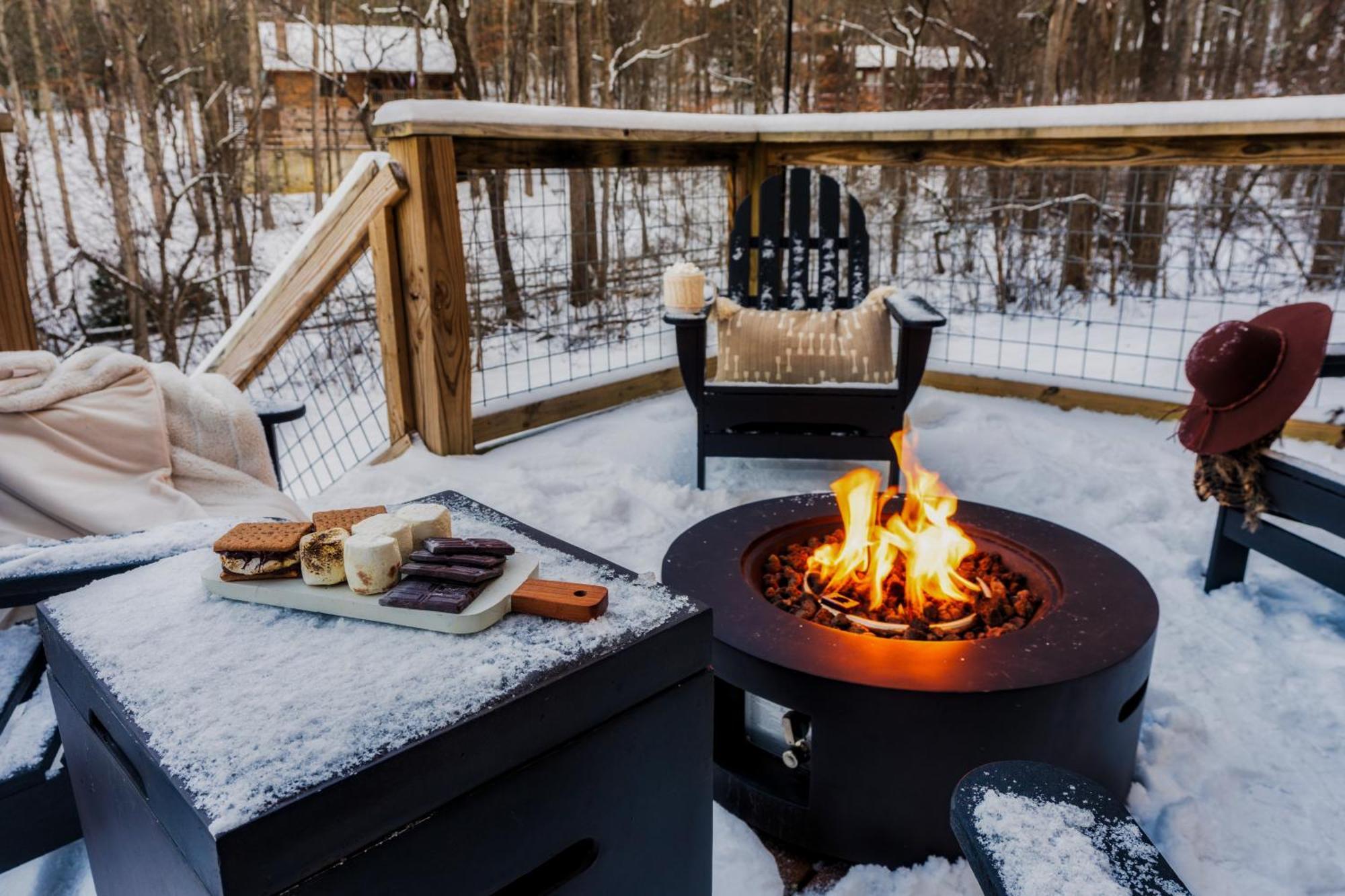 The Moondance Cabin By Lightfoot Stays Vacation Rentals Sevierville Esterno foto